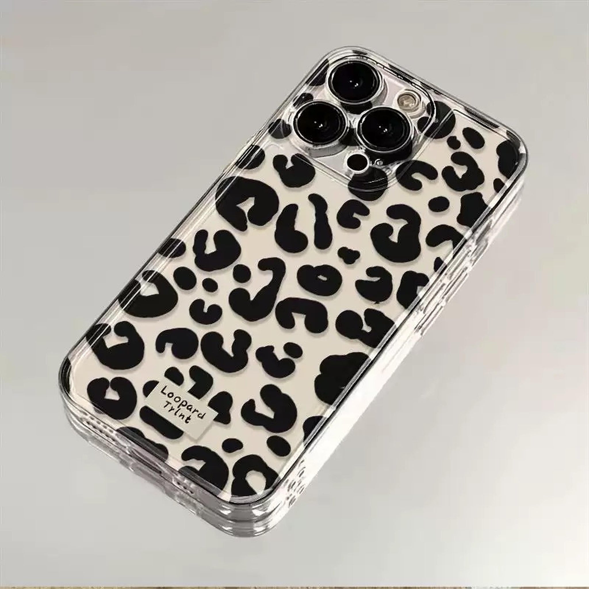 Leopard Print Chic Transparent Phone Case